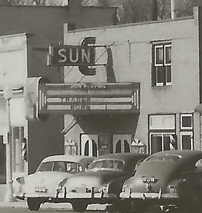 Sun Theatre - From Lourugani At Cinema Treasures (newer photo)